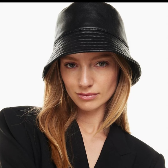 Aritzia Accessories - ❗️SOLD❗️ARITZIA Babaton Sandra Faux Leather Bucket Hat Size S/M